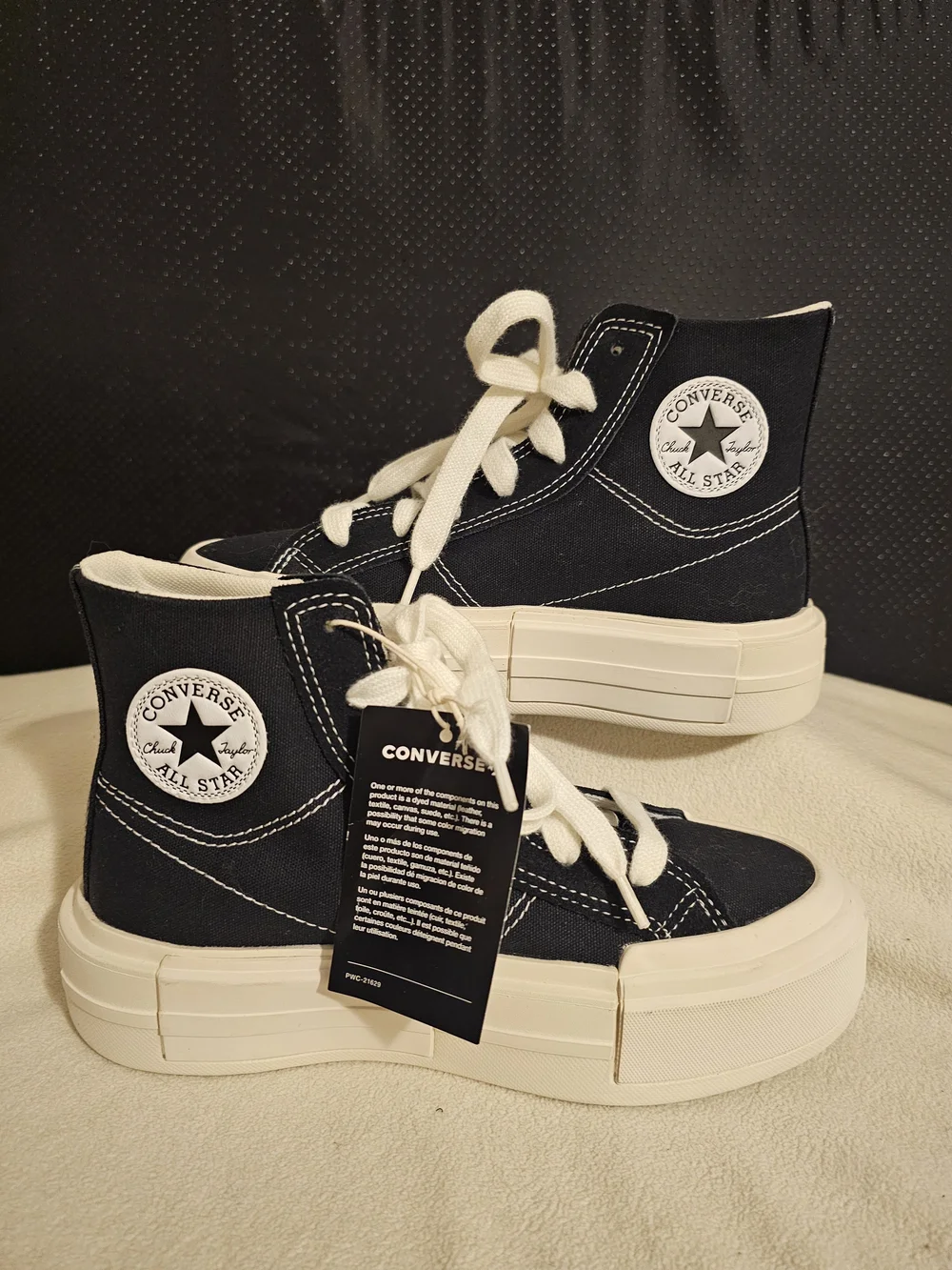 NWT CONVERSE Wmns Chuck Taylor All Star Cruise High Platform Sneakers W 6 /M 4.5